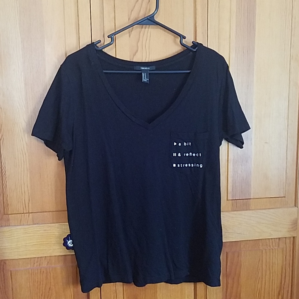 Black forever 21 t shirt
